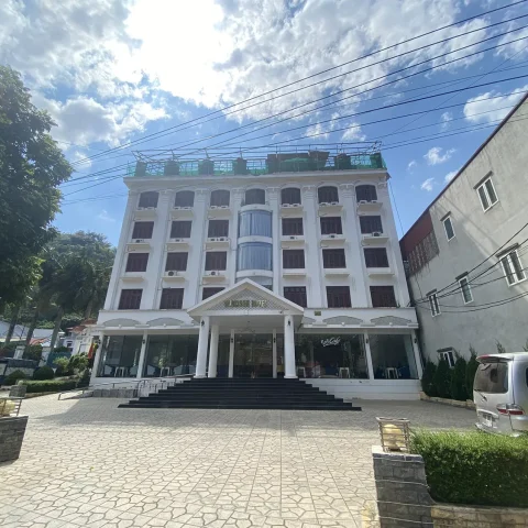 Khách Sạn Windsor